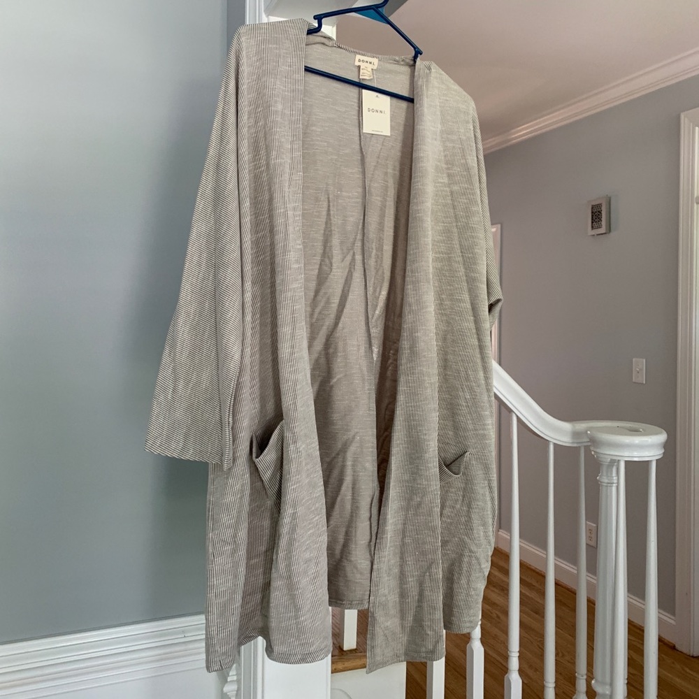 Donni ribbed light weight sweater coat. Size S/M